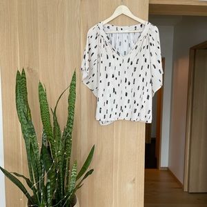 Carly Jean top size medium